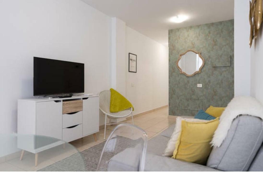 Stylish Apartment In Canteras Beach Las Palmas de Gran Canaria Bagian luar foto